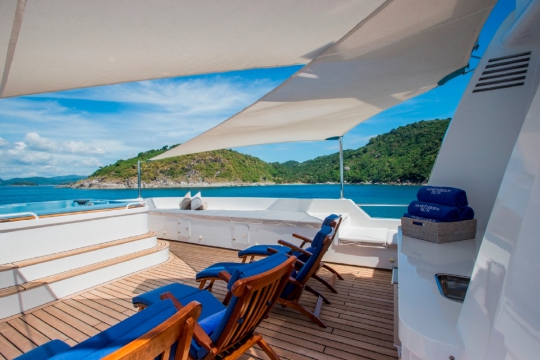 Motor Yacht Northern Sun for charter - sundeck