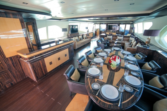 Motor Yacht Al Asmakh for sale - Dining