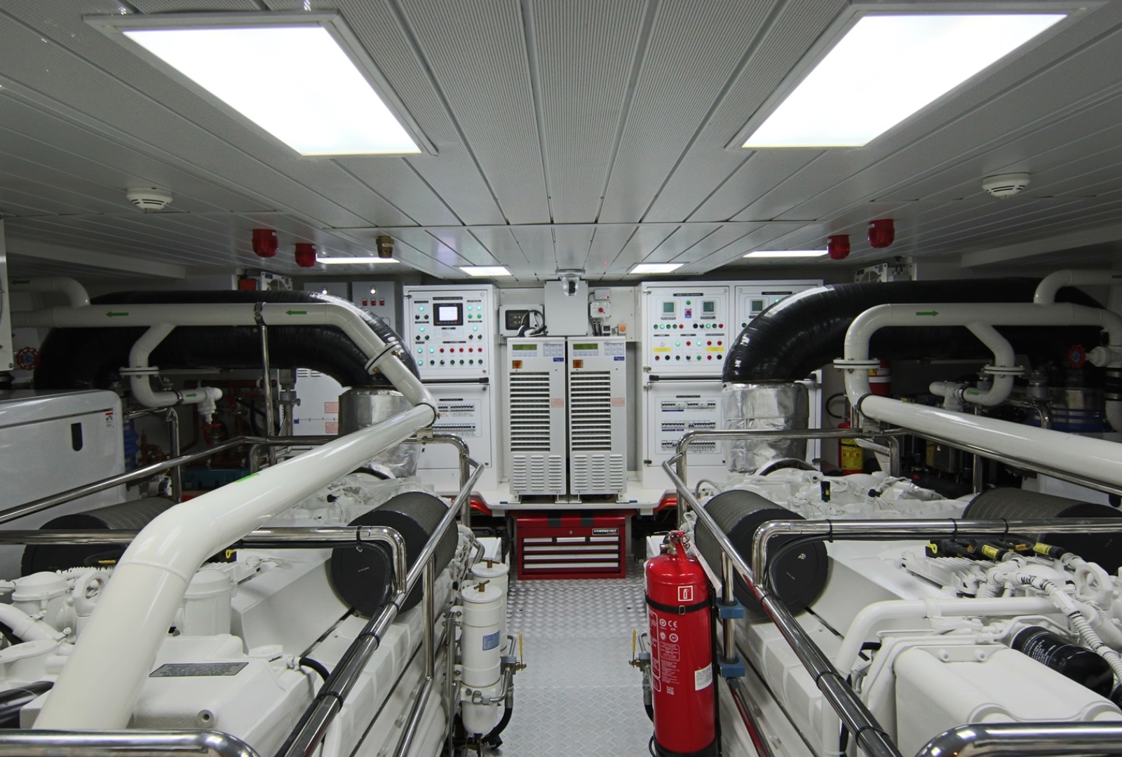 Estel Luxury Superyacht for Sale Azimut Motor Yacht for Sale with