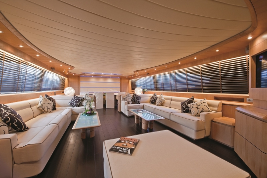 Motor Yacht Paris A Maiora for charter - main salon 2