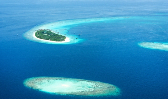 Maldives - atoll.jpg