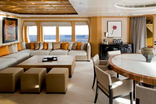 Motor Yacht Troyanda - skylounge saloon