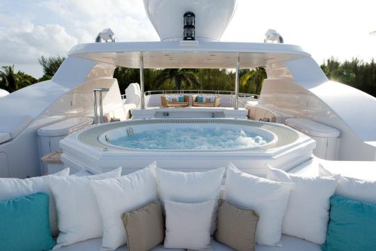 Motor Yacht  Troyanda - jacuzzi