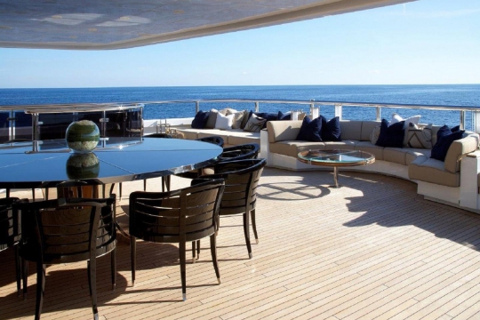 Motor Yacht Sealyon - upper deck aft