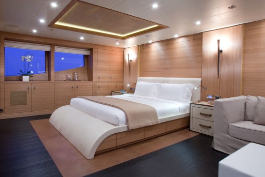 Motor Yacht  Spirit - master cabin