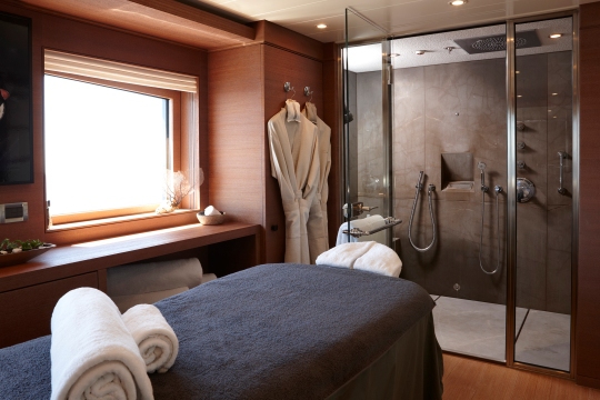 Motor Yacht Spirit - spa