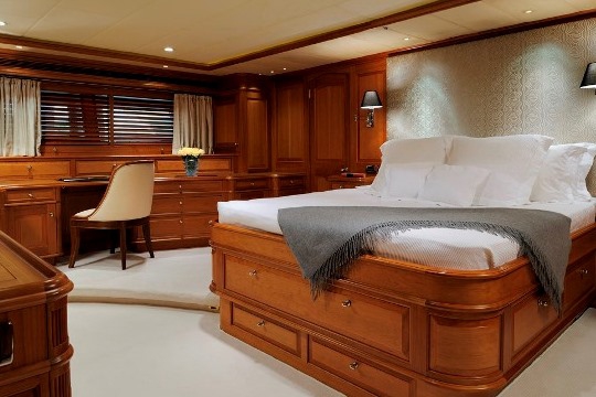 Sailing Yacht Drumbeat Alloy yacht for charter - master cabin