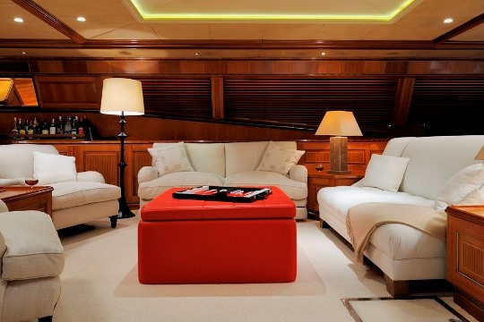 Sailing Yacht Drumbeat Alloy yacht for charter - saloon seating