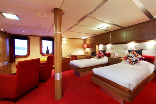 Motor Yacht Sherakhan - twin cabin