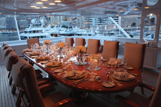 Motor Yacht Apogee for sale - dining aft deck