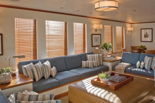 Motor Yacht SuRi - lounge