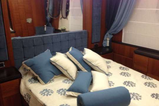 Motor Yacht Azimut Seadar for sale - Guest cabin