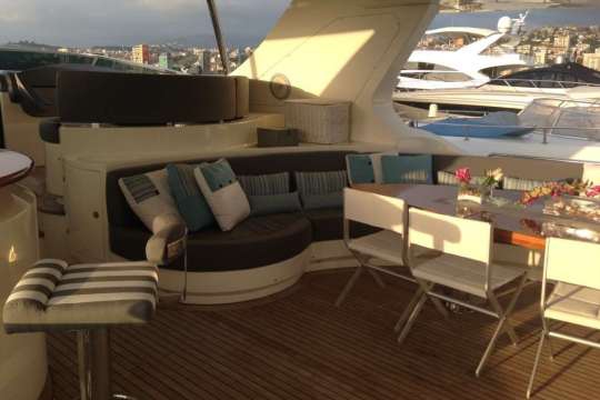 Motor Yacht Azimut Seadar for sale - Seating sundeck
