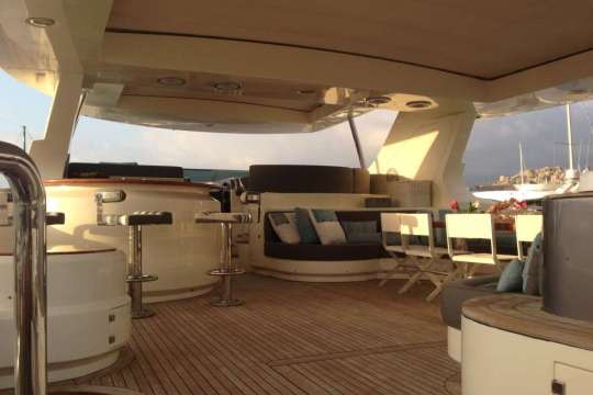 Motor Yacht Azimut Seadar for sale - Sundeck