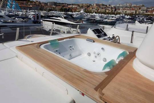 Motor Yacht San Lorenzo SD112 for sale - jacuzzi