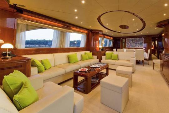 Motor Yacht Falcon 102 for sale - saloon