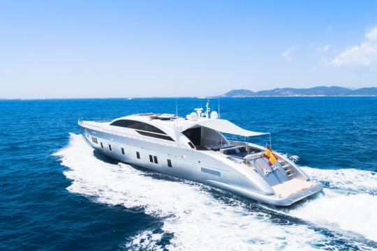 Tecnomar fast yacht for sale full speed