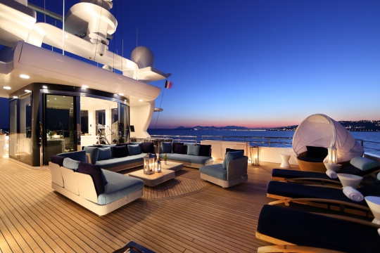 Motor Yacht Eleni CBI navi for charter - aft deck