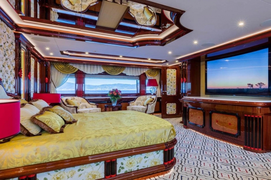 Ipanema - Mondomarine Ipanema yacht for sale - master stateroom 2.jpg