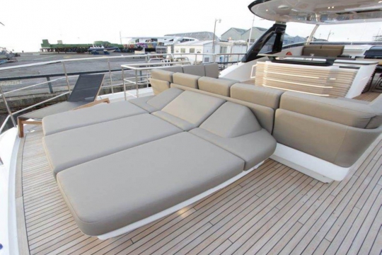 Princess 35M - Princess 35M yacht for sale - flybridge.jpg