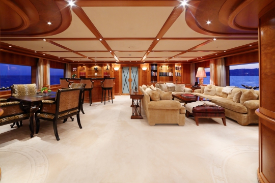 Motor Yacht Eleni CBI navi for charter - sky lounge