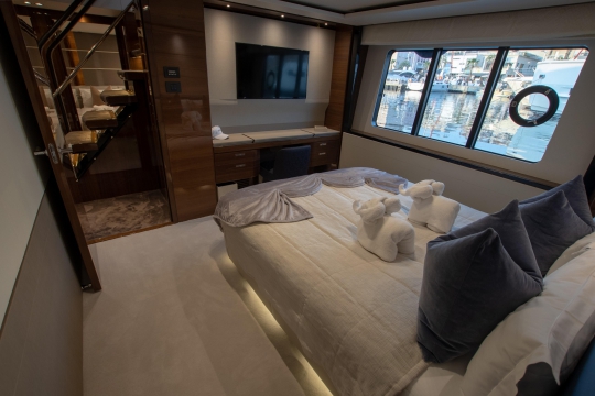 Princess 30M - Princess 30M Kohuba yacht for sale - double cabin.jpg