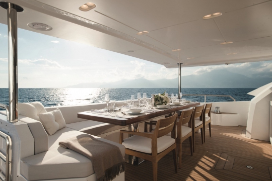 Azimut 95 RPH - 1457-yacht-azimut-95-rph-cockpit-jpg.jpg