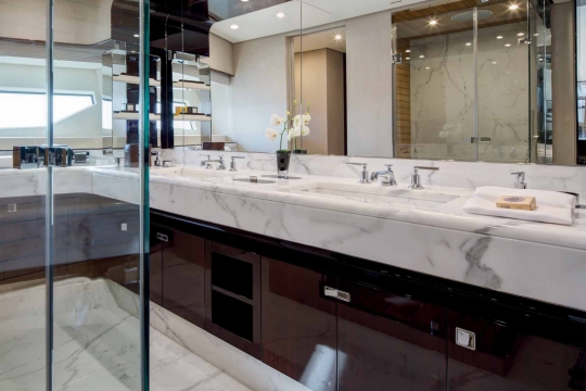 Azimut 95 RPH - 1464-yacht-azimut-95-rph-master-bathroom-jpg.jpg