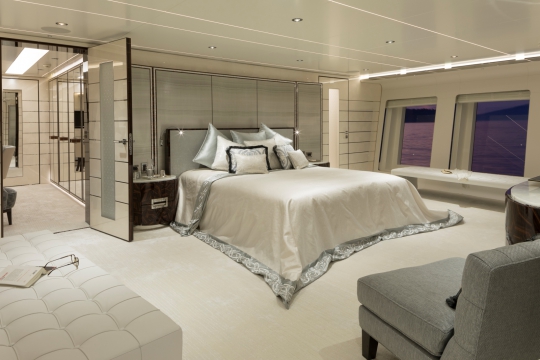 Roe - Turquoise yacht ROE for sale - Master stateroom.jpg
