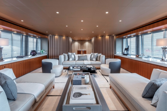 Heesen Como - Como Heesen yacht for sale - main deck salon