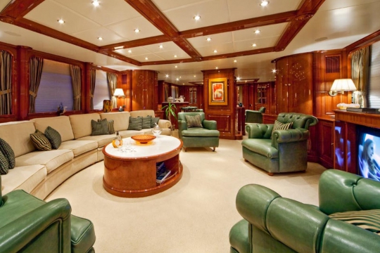 Sea Century - Sea Century Benetti classic 115 yacht for sale entrance salon