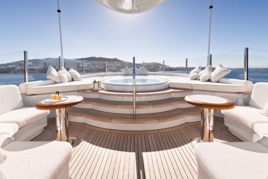 Plvs Vltra - Amels yacht for sale Plvs Vltra - Sundeck pool.jpg