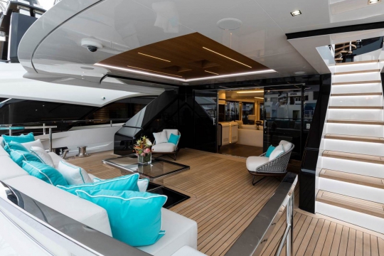 Eva 4.Eva - Mangusta Oceano 43 yacht for sale - main deck aft.jpg