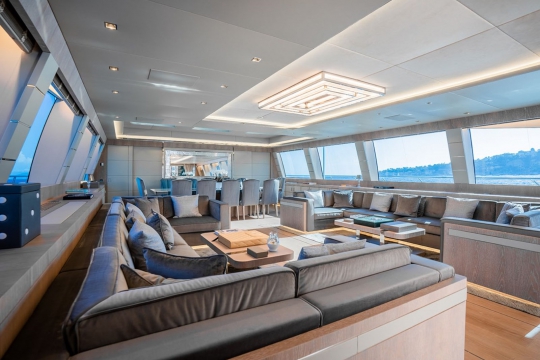AAA - Mangusta 165 yacht for sale - main deck salon 2.jpg