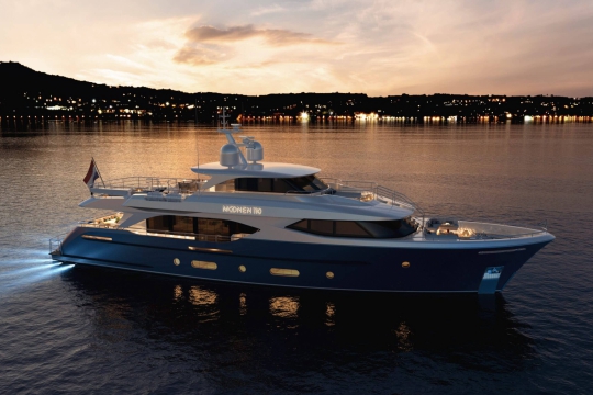 Moonen 110 yacht for sale - at anchor by night
