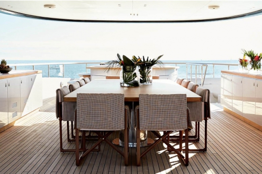 Benetti Oasis 40 for sale - sundeck 3