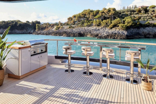 Benetti Oasis 40 for sale - sundeck 2