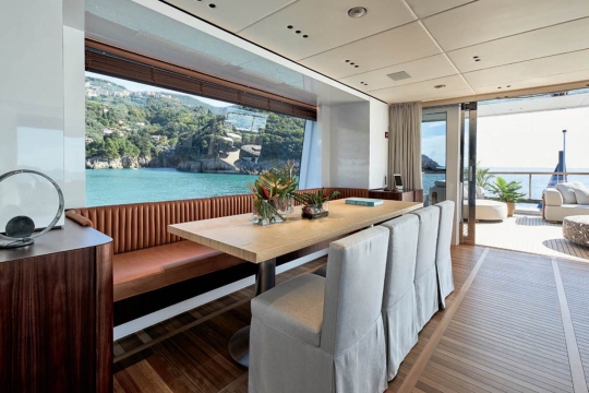 Benetti Oasis 40 for sale - upper deck salon