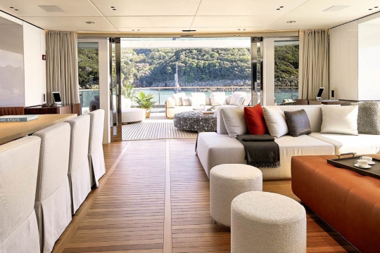 Benetti Oasis 40 for sale - upper deck salon 3