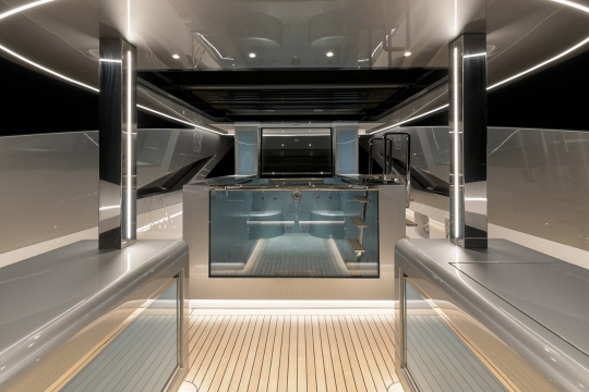 EIV Rossinavi for sale - sundeck