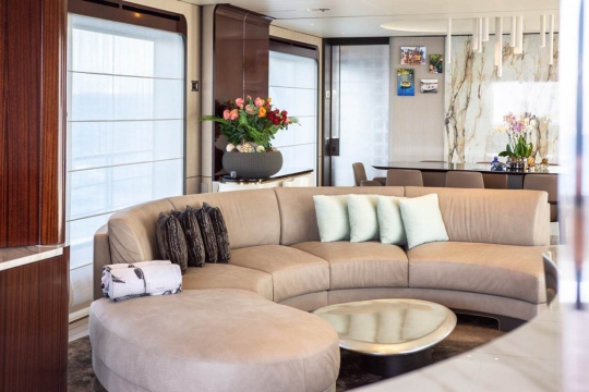 Iryna Azimut 35 yacht for sale - main deck salon 5