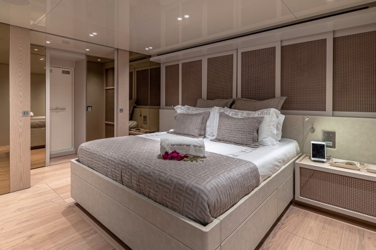 Another One San Lorenzo SX112 for sale - master stateroom