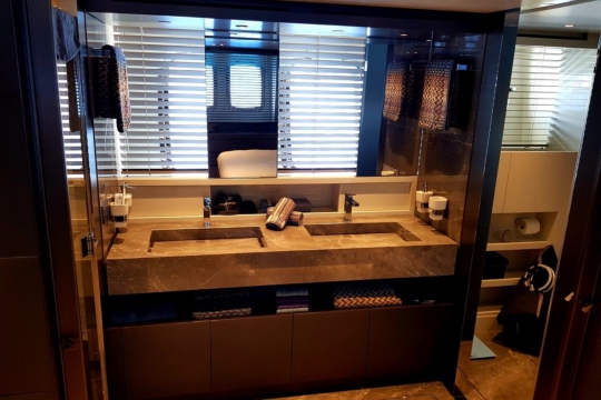 San Lorenzo SX88 for sale - master stateroom 3