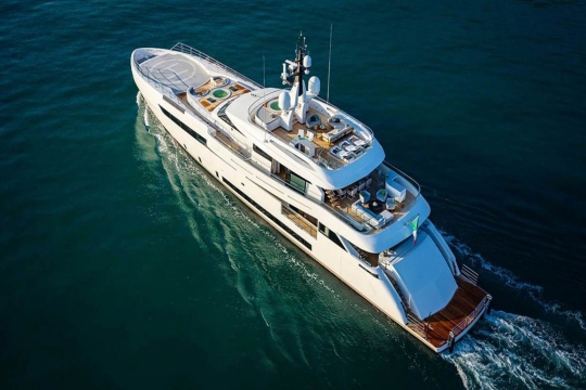 Stern Wider Yachts for sale - cruising 2