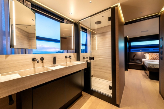 Majola San Lorenzo 102 Asymmetric for sale - master bathroom
