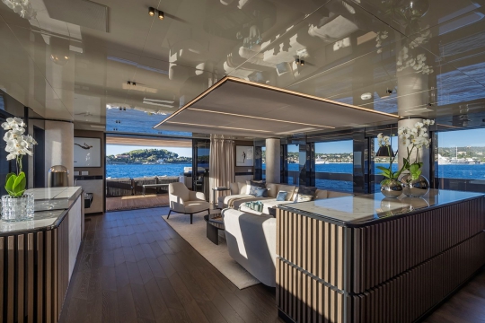 Anvilugi Extra Yachts yacht for sale - main deck salon
