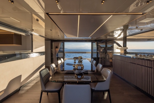 Anvilugi Extra Yachts yacht for sale - upper deck salon
