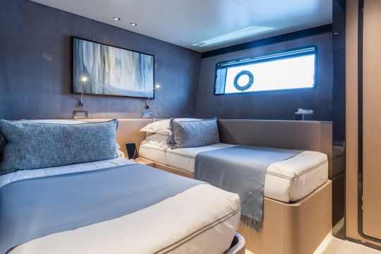 Mrs G Custom Line Navetta 30 yacht for sale - guest stateroom 5