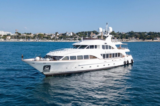 Giorgia Benetti Classic 120 yacht for sale - at anchor