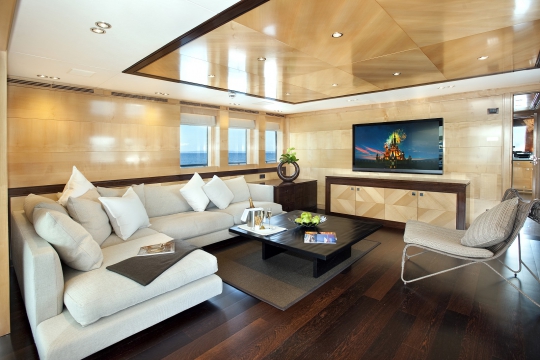 Motor Yacht Christina G Kingship for charter - main deck salon